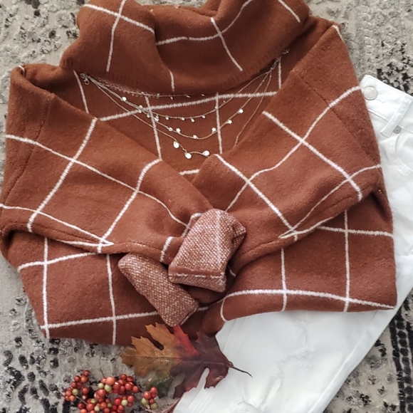 Rust Windowpane Loose Turtleneck Sweaters - Picture 2 of 3